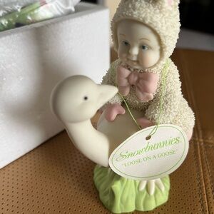 Snowbunnies 'Loose on a Goose'  retired in 2002